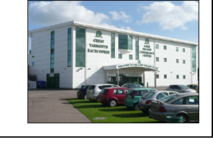 Great Yarmouth racecourse grandstand image